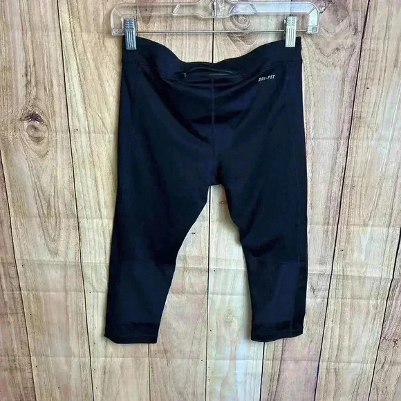 *Nike Pro Dri Fit Crop Women’s Black Leggings Size S - Picture 3 of 8